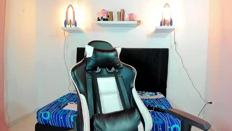 Vale online show from 02/19/25, 02:55