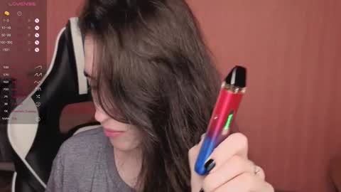 Snapshot of valeritiio chatting on 09/26/25, 03:10 valeritiio online show from 09/26/25, 03:10