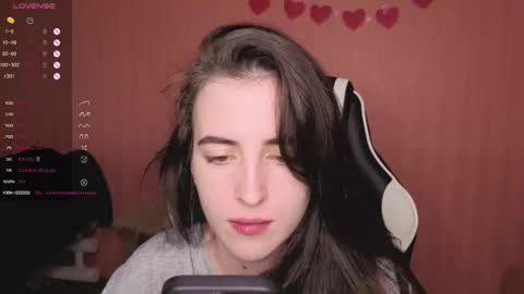 Snapshot of valeritiio chatting on 11/06/25, 03:18 valeritiio online show from 11/06/25, 03:18