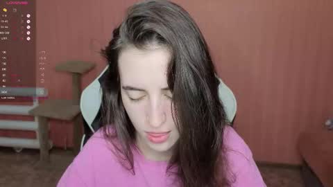 Snapshot of valeritiio chatting on 11/18/25, 05:56 valeritiio online show from 11/18/25, 05:56