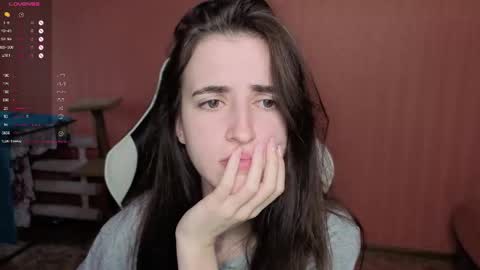 Snapshot of valeritiio chatting on 12/02/25, 04:07 valeritiio online show from 12/02/25, 04:07