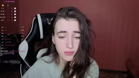 Snapshot of valeritiio chatting on 12/19/25, 03:02 valeritiio online show from 12/19/25, 03:02