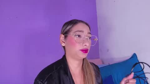 Valeryn online show from 11/21/25, 03:16