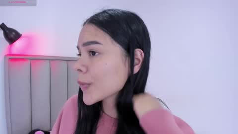 Snapshot of valery__nova chatting on 03/09/25, 04:33 Cris online show from 03/09/25, 04:33