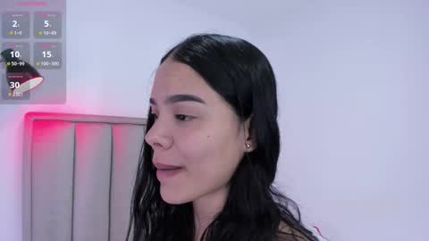 Snapshot of valery__nova chatting on 09/19/25, 02:35 Cris online show from 09/19/25, 02:35