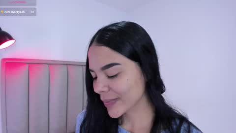 Snapshot of valery__nova chatting on 11/22/25, 02:43 Cris online show from 11/22/25, 02:43