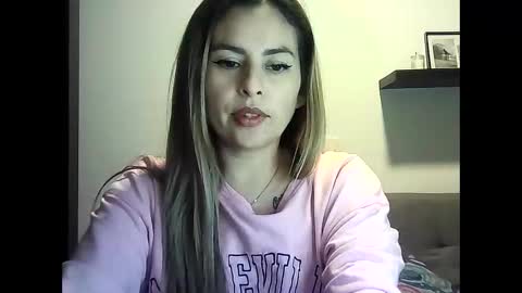 Snapshot of valery__rouse_ chatting on 04/20/26, 11:17 Valery online show from 04/20/26, 11:17