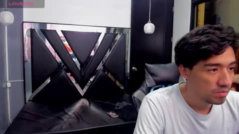 Snapshot of valery_and_dani chatting on 01/11/25, 08:32 valery_and_dani online show from 01/11/25, 08:32