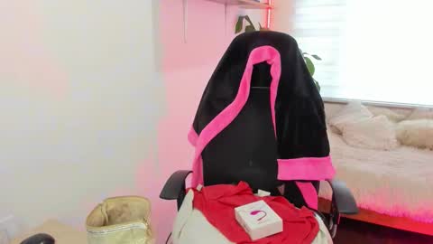 valery_bonnet1 online show from 09/22/25, 07:05