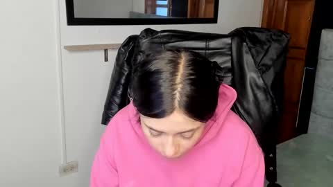 Snapshot of valery_bonneth chatting on 02/06/26, 12:30 valery_bonneth online show from 02/06/26, 12:30