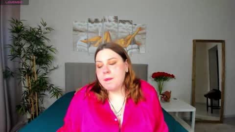 Snapshot of valery_grand chatting on 02/02/26, 08:35 Valery online show from 02/02/26, 08:35