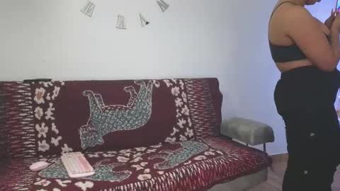 Snapshot of valery_lovex_ chatting on 11/30/25, 11:09 valery_lovex_ online show from 11/30/25, 11:09