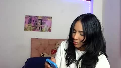 valery_lovex_ online show from 06/05/26, 02:40