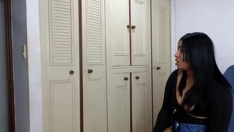 valery_lovex_ online show from 06/10/26, 01:06