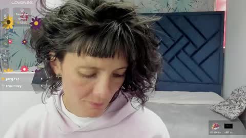 VALERY MORE online show from 11/30/25, 03:16