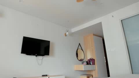 valery_pearson online show from 11/28/25, 01:30