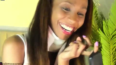 Snapshot of valery_swan1 chatting on 12/14/24, 06:13 Valery swan1 online show from 12/14/24, 06:13