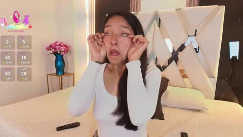 Snapshot of valery_wang chatting on 03/04/25, 11:51 Val online show from 03/04/25, 11:51