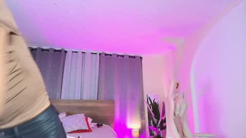 Valery online show from 09/25/25, 05:22