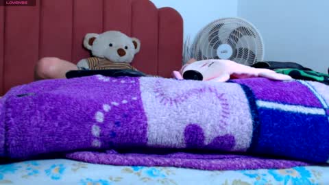 B V Naughty online show from 01/17/25, 08:13