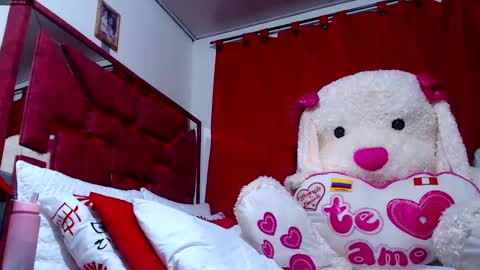 B V Naughty online show from 02/19/25, 08:10