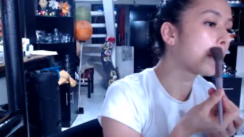 B V Naughty online show from 12/13/25, 10:26