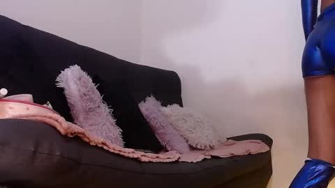 Snapshot of valerycarter__ chatting on 11/01/25, 02:24 Valery online show from 11/01/25, 02:24