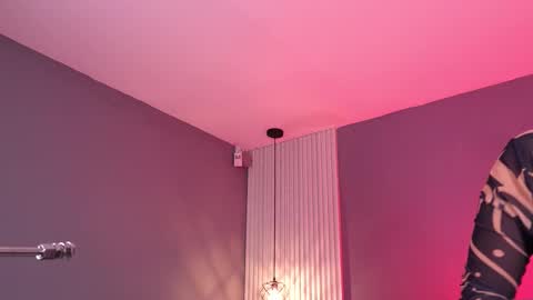 Snapshot of valerynova chatting on 02/13/26, 11:06 Carla online show from 02/13/26, 11:06