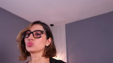 Snapshot of valerynova chatting on 02/20/26, 11:00 Carla online show from 02/20/26, 11:00