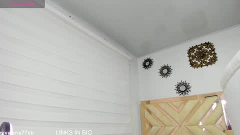 Snapshot of valeryrossee chatting on 03/11/25, 08:20 VALERIA online show from 03/11/25, 08:20