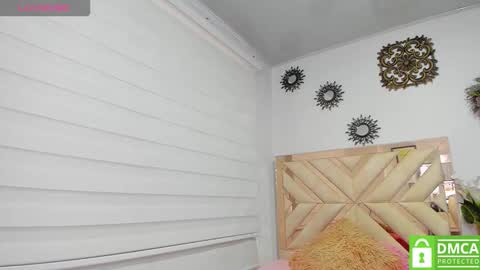 Snapshot of valeryrossee chatting on 11/20/25, 05:34 VALERIA online show from 11/20/25, 05:34