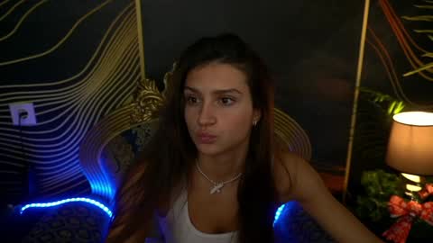 Snapshot of valeryroyale chatting on 12/12/24, 05:37 Valery online show from 12/12/24, 05:37