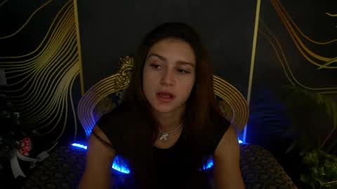 Snapshot of valeryroyale chatting on 01/11/25, 07:49 Valery online show from 01/11/25, 07:49