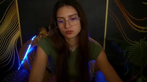 Snapshot of valeryroyale chatting on 01/25/25, 09:26 Valery online show from 01/25/25, 09:26