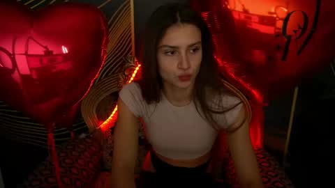 Snapshot of valeryroyale chatting on 02/11/25, 02:57 Valery online show from 02/11/25, 02:57
