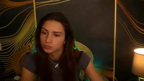 Snapshot of valeryroyale chatting on 03/08/25, 08:55 Valery online show from 03/08/25, 08:55