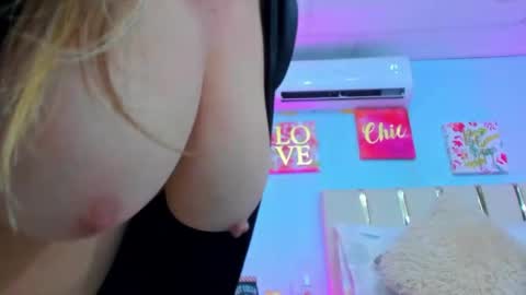 Valery online show from 05/23/26, 01:33