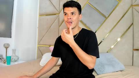 Valery Stonne  online show from 03/01/25, 08:10