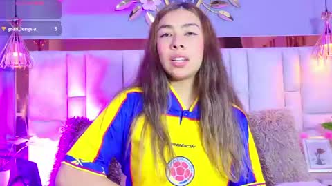 Snapshot of valeygomez chatting on 06/27/26, 02:55 Valey online show from 06/27/26, 02:55
