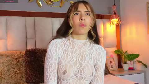 Snapshot of valeygomez chatting on 07/16/26, 04:02 Valey online show from 07/16/26, 04:02