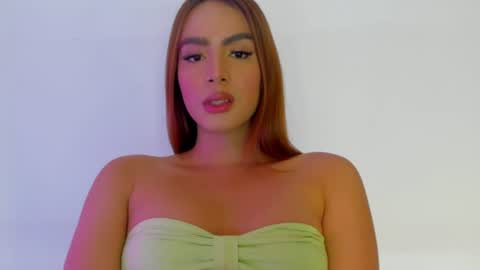Snapshot of valezny69 chatting on 07/02/26, 03:23 Valezny V online show from 07/02/26, 03:23