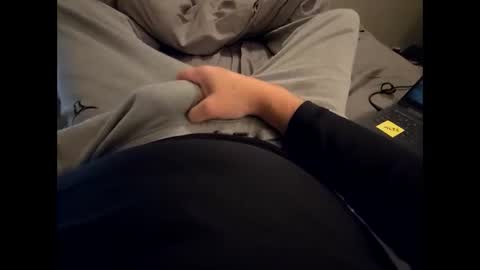 Snapshot of valhal2020 chatting on 11/21/25, 01:48 Valhal online show from 11/21/25, 01:48