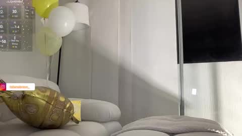 Snapshot of valientegirl_ chatting on 11/07/25, 03:50 VALIENTE online show from 11/07/25, 03:50