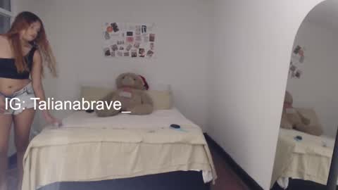 Snapshot of valientegirl_ chatting on 11/24/25, 03:50 VALIENTE online show from 11/24/25, 03:50