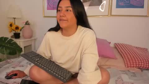 Snapshot of valka_collins chatting on 02/24/26, 03:59 Valka online show from 02/24/26, 03:59