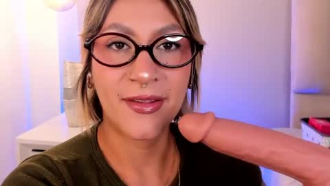 Snapshot of valka_doll chatting on 07/05/26, 07:43 valka_doll online show from 07/05/26, 07:43