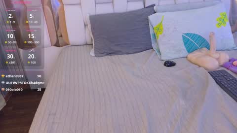 Valkiria moore  online show from 02/06/26, 09:07