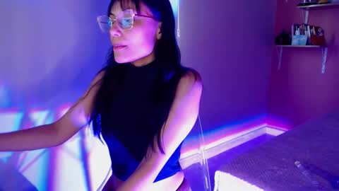 Snapshot of valkiry_ chatting on 11/26/25, 10:00 valkiry_ online show from 11/26/25, 10:00