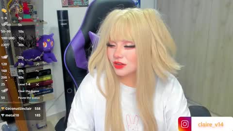 Snapshot of valkyrie_claire chatting on 03/06/25, 02:19 Valkyrie claire online show from 03/06/25, 02:19