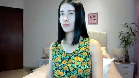 Macarena online show from 06/24/26, 02:32